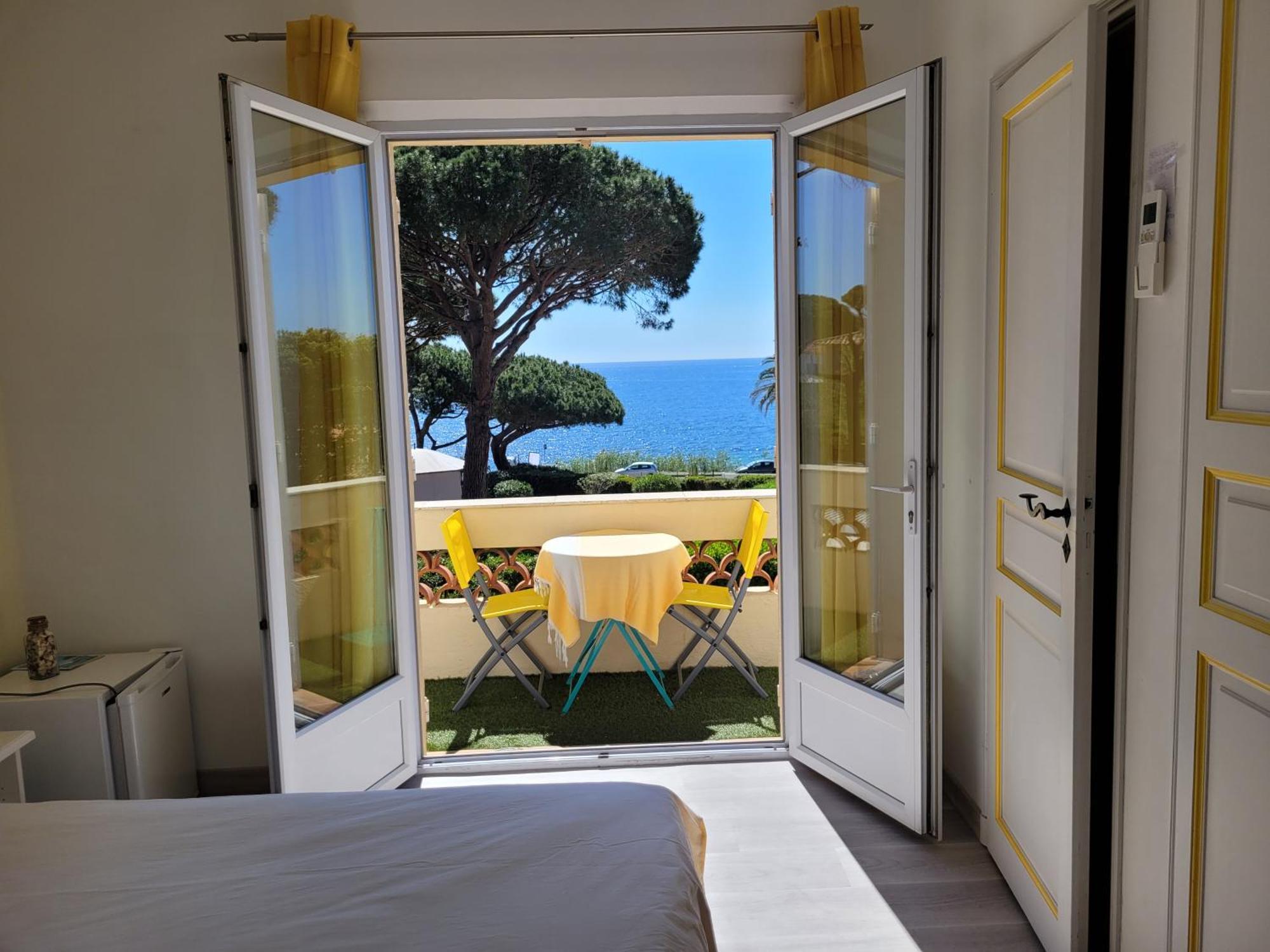 Villa Esmeralda Adults Only Les Issambres Esterno foto